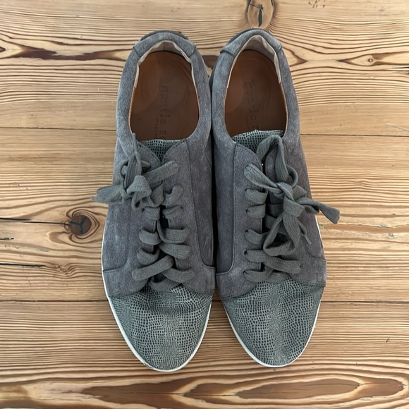 Gentle Souls By Kenneth Cole Womens Haddie Fashion Shoes Gray Suede Size 9.5 M - Picture 2 of 5
